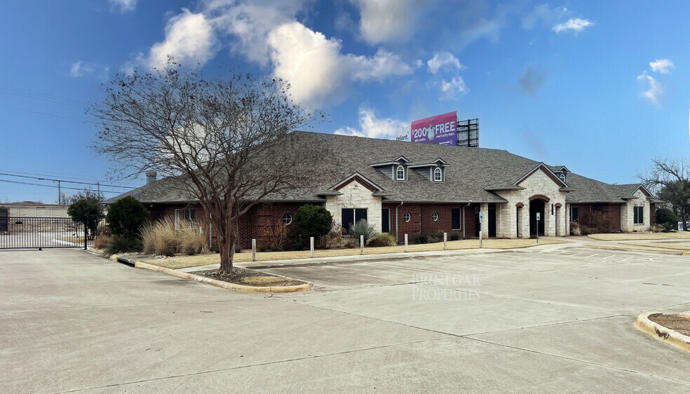 More Photos Of 2900 Jazz St, Round Rock General Retail For Sale