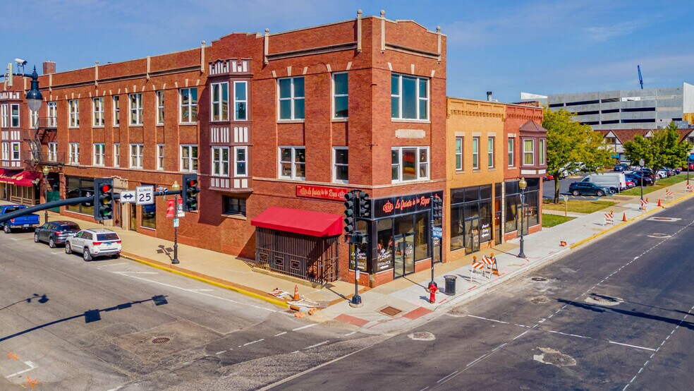 More Photos Of 50 N Broadway, Aurora Storefront Retail Residential For Lease