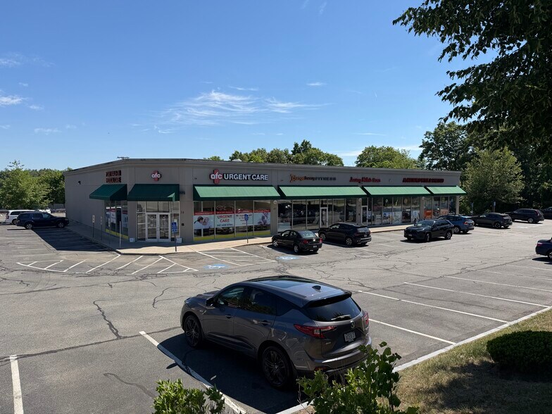 Primary Photo Of 42-44 W Boston Post Rd, Marlborough General Retail For Lease