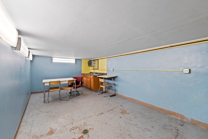 More Photos Of 3441-3445 N Pulaski Rd, Chicago Storefront Retail Office For Sale