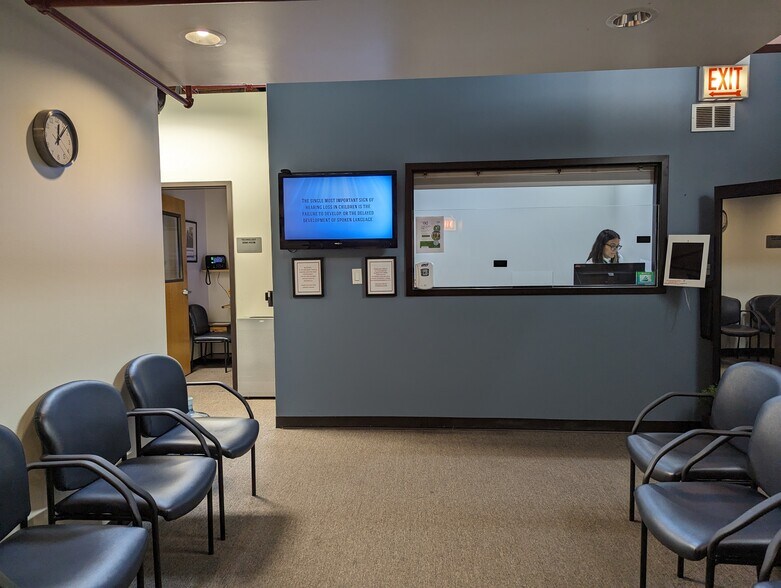 More Photos Of 1731-1749 N Elston Ave, Chicago General Retail For Lease