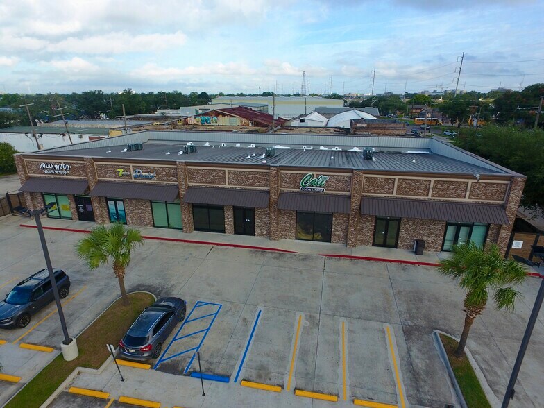 More Photos Of 2101 S Claiborne Ave, New Orleans Unknown For Lease