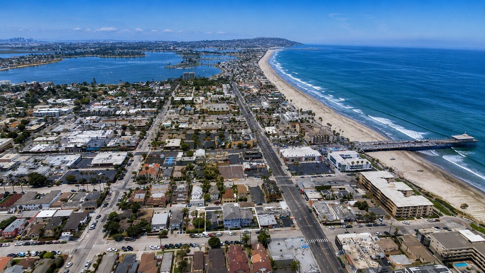 More Photos Of 849-855 Emerald St, San Diego Apartments For Sale