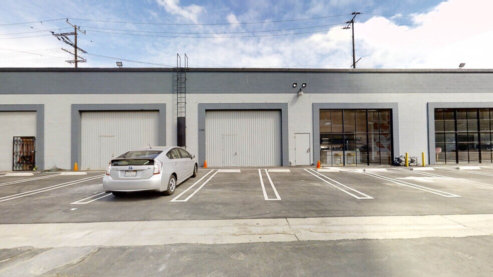 Primary Photo Of 1201-1211 N Main St, Los Angeles Loft Creative Space For Lease