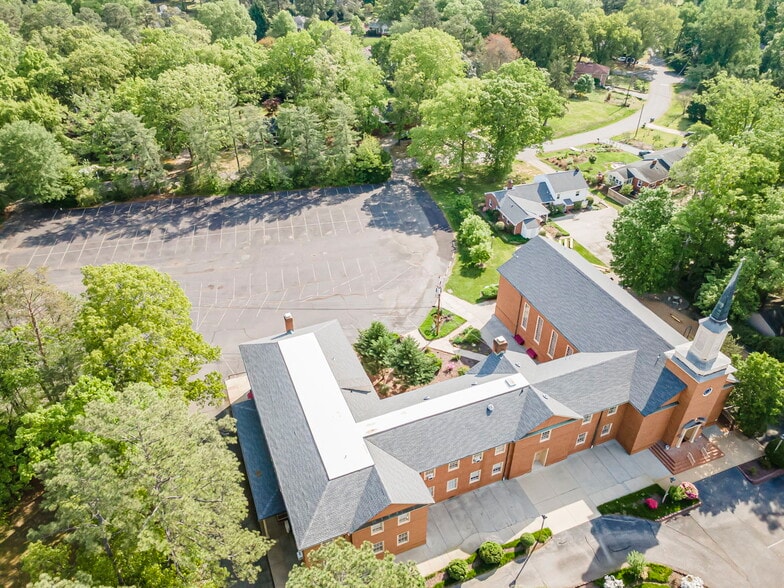 More Photos Of 7740 Cherokee Rd, Richmond Religious Facility For Sale
