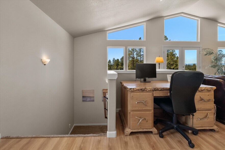 More Photos Of 53345 Riverview Dr, La Pine Multifamily For Sale