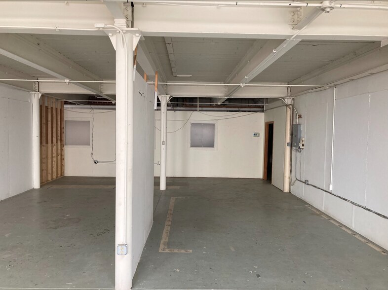 More Photos Of 11 Boyd St, Watertown Office Residential For Lease