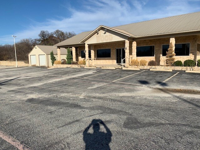 More Photos Of 1205 Hovey St, Bridgeport Auto Dealership For Lease