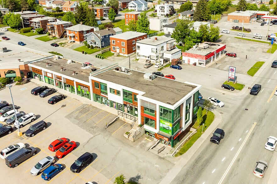 More Photos Of 747-805 Rue King E, Sherbrooke Office For Lease