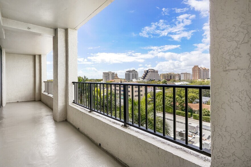 More Photos Of 353-383 Aragon Ave, Coral Gables Apartments For Lease