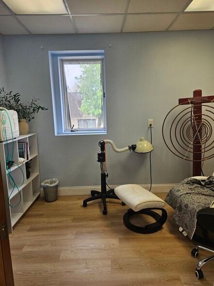 More Photos Of 230 Hilton Ave, Hempstead Medical For Sale