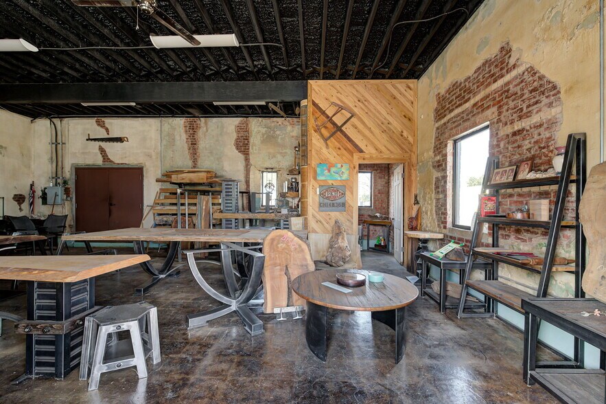 More Photos Of 1615 N Portland Ave, Oklahoma City Warehouse For Sale