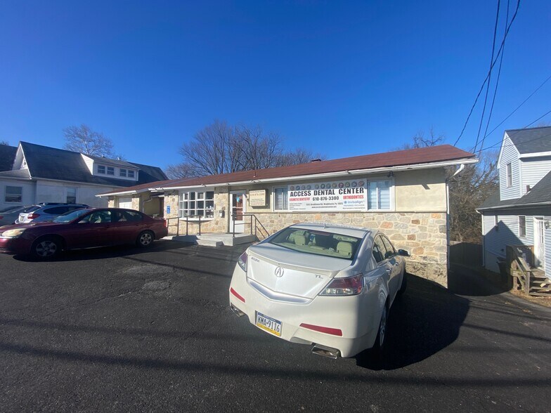 More Photos Of 130 E Brookhaven Rd, Brookhaven Medical For Sale