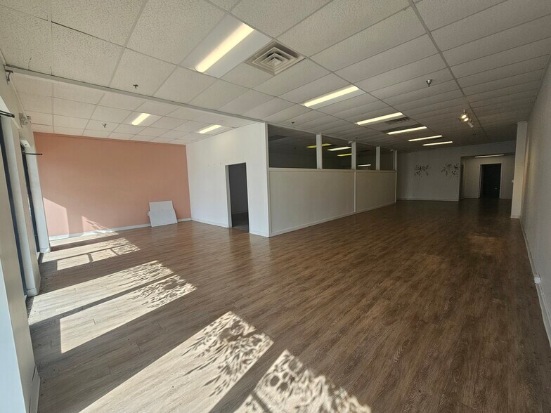 More Photos Of 2695 Henry St, Muskegon Storefront For Lease