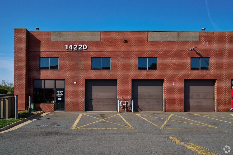 More Photos Of 14220 Sullyfield Cir, Chantilly Flex For Lease