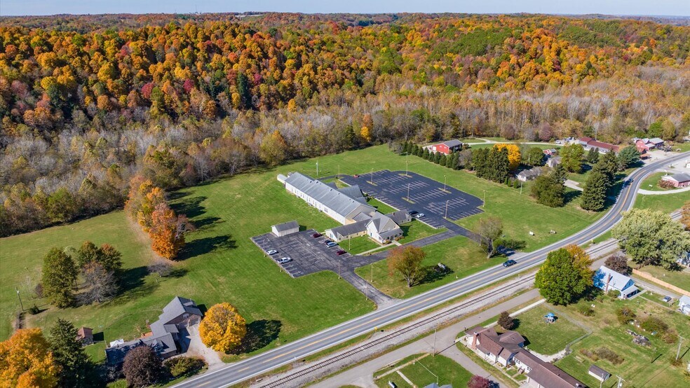 More Photos Of 8135 Mount Vernon Rd, Saint Louisville Office Residential For Sale