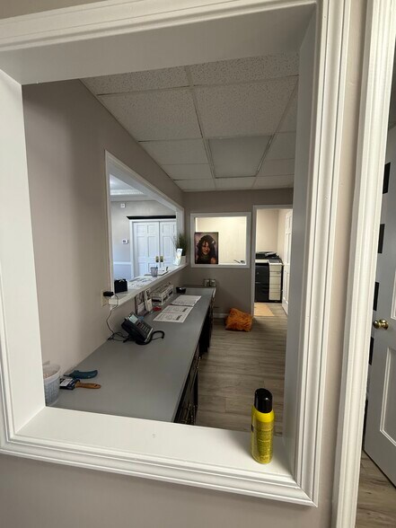 More Photos Of 1026 N Mitthoeffer Rd, Indianapolis Office For Sale