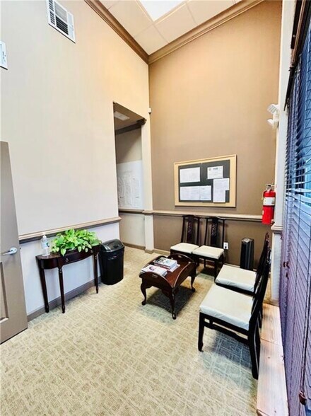 More Photos Of 10475 Medlock Bridge Rd, Johns Creek Storefront For Sale