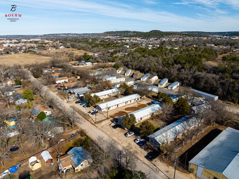 More Photos Of 2906-2908 Hunt St, Kerrville Apartments For Sale