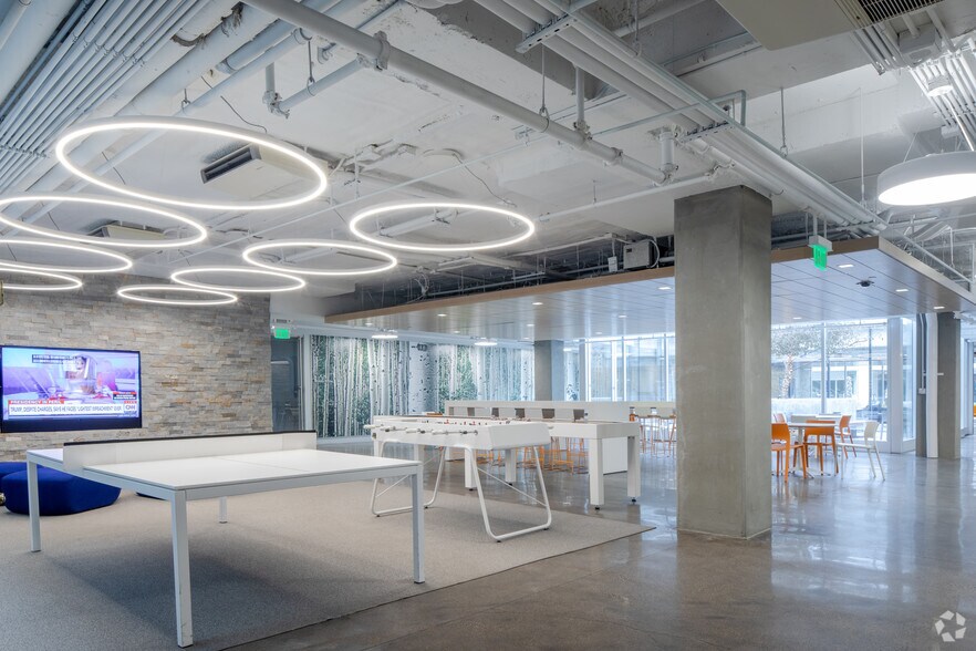 More Photos Of 370 17th St, Denver Office For Lease