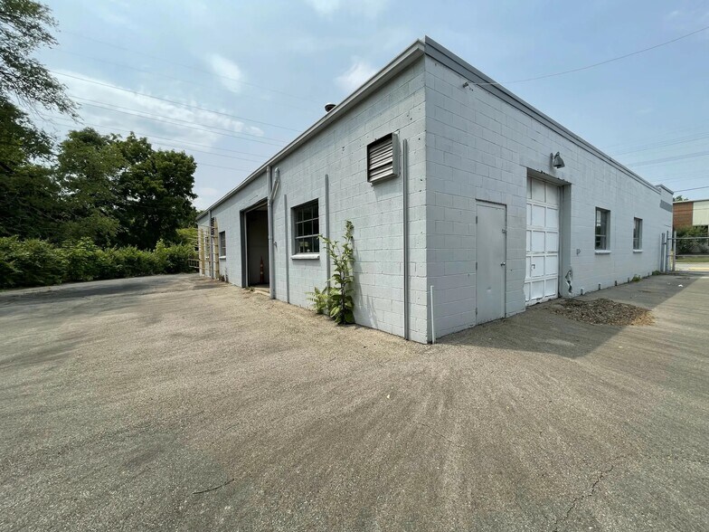 More Photos Of 1361-1365 Tennessee Ave, Cincinnati Warehouse For Sale