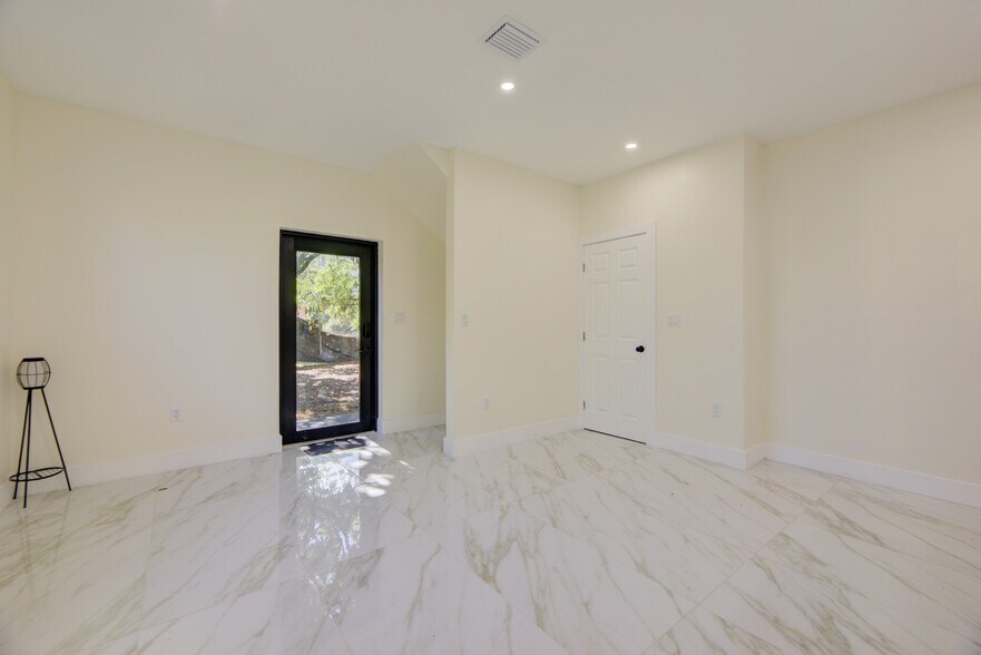 More Photos Of 742 NW 70th St, Miami Apartments For Sale