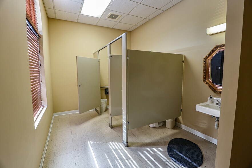 More Photos Of , Paducah Unknown For Sale