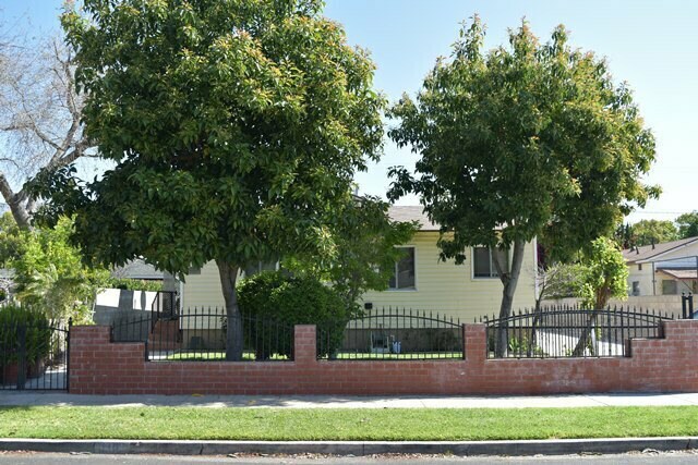 More Photos Of 618 N Mariposa St, Burbank Apartments For Sale