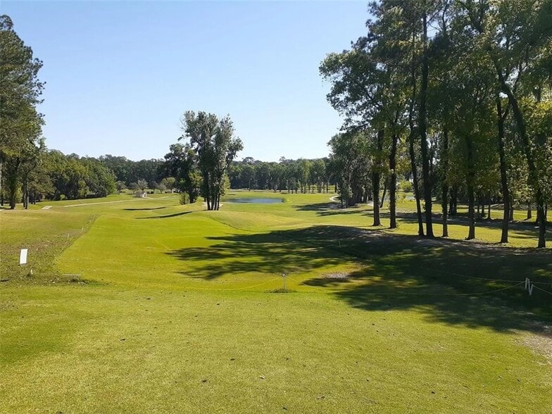 Primary Photo Of 3200 NW 98th St, Gainesville Golf Course Driving Range For Sale