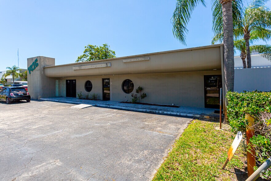 More Photos Of 1926 NE 154th St, North Miami Beach Light Manufacturing For Lease