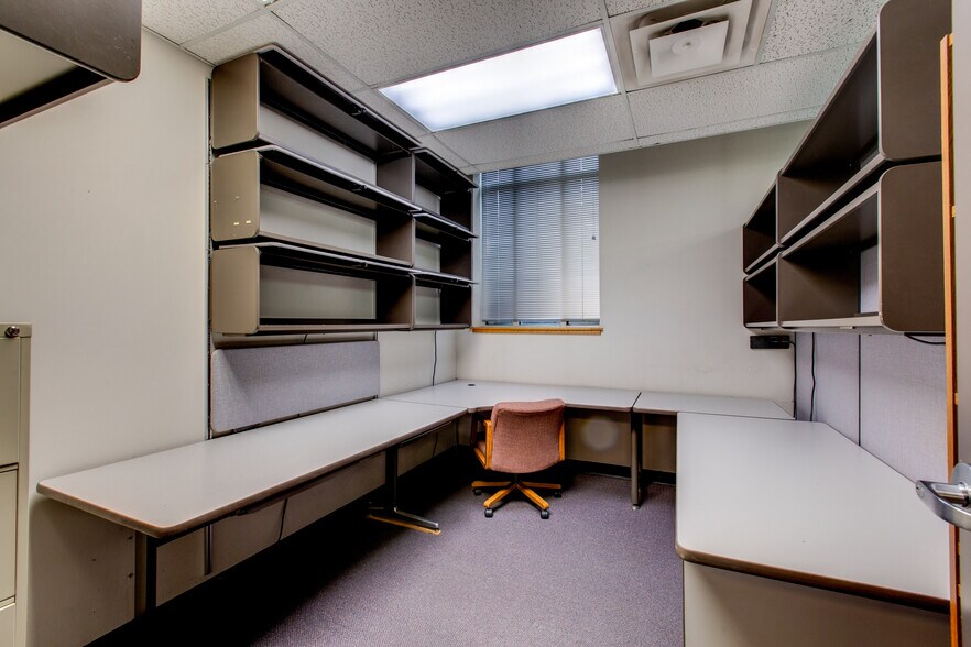 More Photos Of 5878 S Rapp St, Littleton Office For Sale