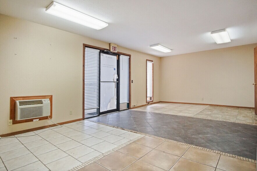 More Photos Of 3557 National Dr, Norman Industrial For Sale