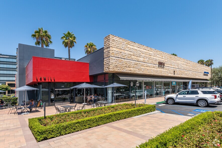 More Photos Of 2300 E Katella Ave, Anaheim Office For Lease