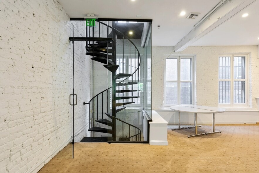 More Photos Of 1314 E Cary St, Richmond Storefront Retail Office For Lease