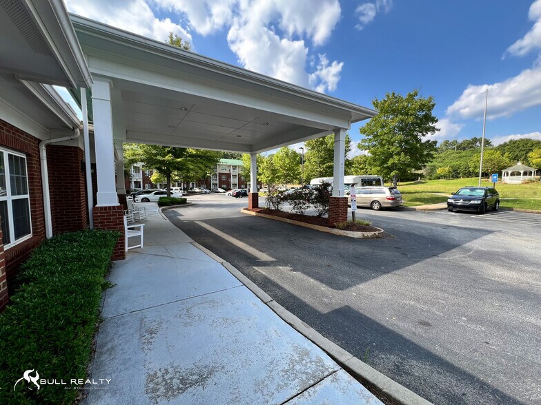 More Photos Of 4711 Bishop Ming Blvd, Stone Mountain Apartments For Sale