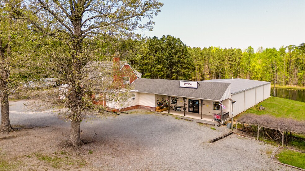 More Photos Of 6663 Highway 58, Buffalo Junction Storefront Retail Office For Sale