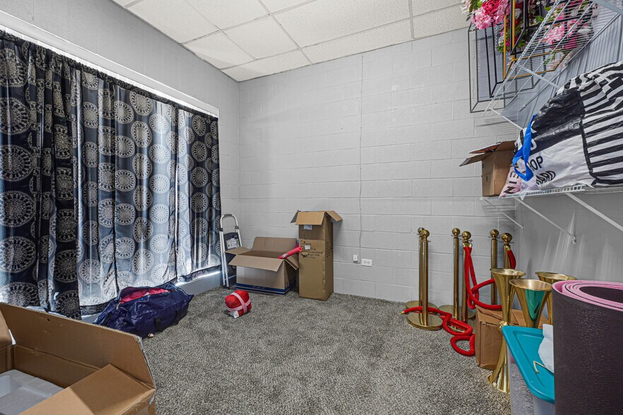 More Photos Of 2000 Cedar Dr, La Marque Freestanding For Sale