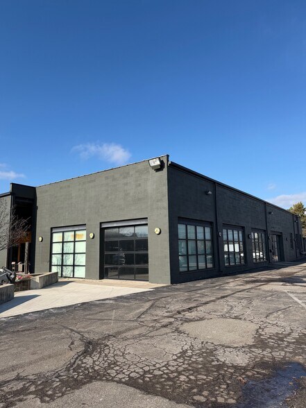 Primary Photo Of 2625-2675 Nakota Rd, Royal Oak Warehouse For Lease