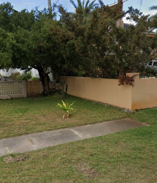 More Photos Of University Boluvard, Daytona Beach Apartments For Sale