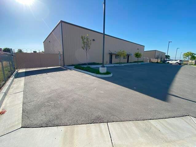 More Photos Of 709 Workman St, Bakersfield Warehouse For Lease