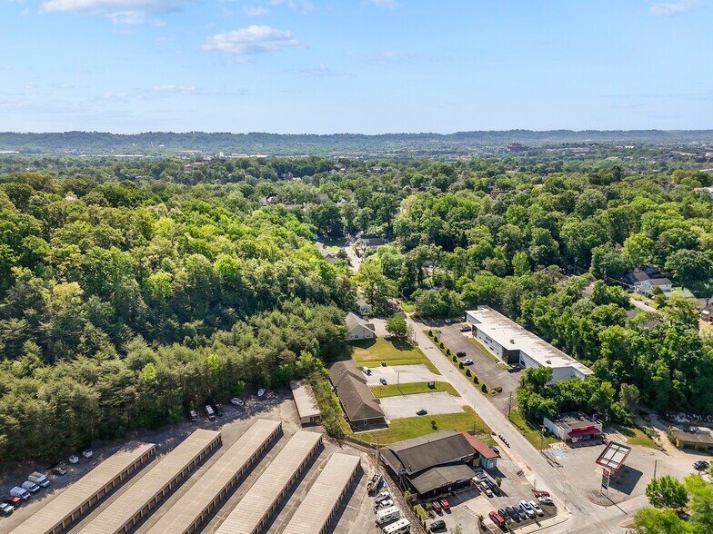 More Photos Of 317 Sylvan St, Chattanooga Office For Sale