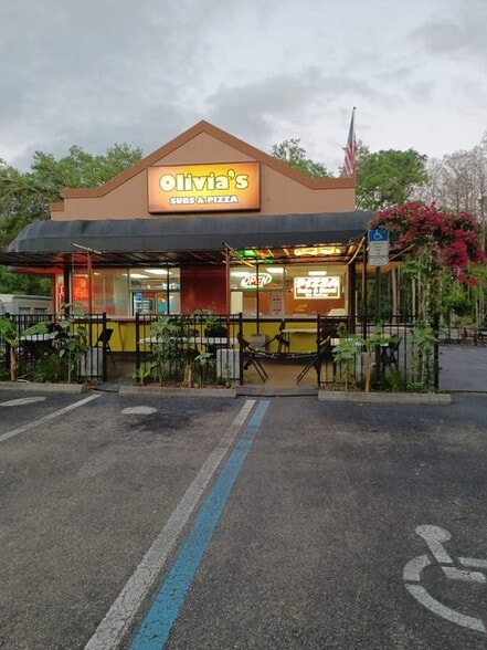 Primary Photo Of 2318 Seven Springs Blvd, New Port Richey Freestanding For Lease