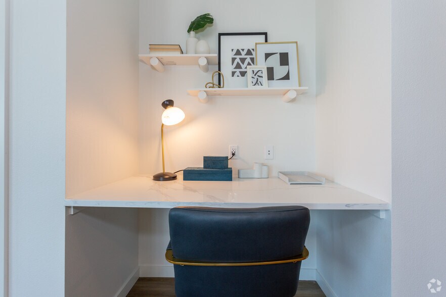 More Photos Of 700 Waterfront Way, Vancouver Apartments For Lease