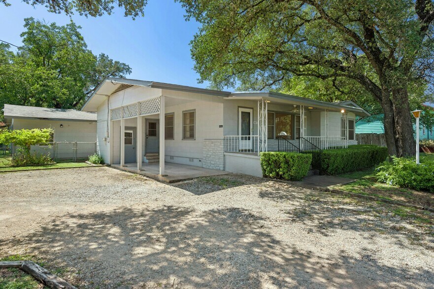 More Photos Of 6401 Menchaca Rd, Austin Flex For Sale