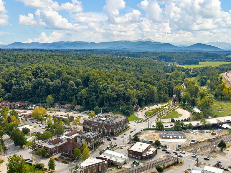 More Photos Of 30 All Souls Cres, Asheville General Retail For Lease