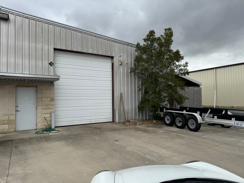 More Photos Of 371-1/2 Columbia Memorial Parkway, Kemah Unknown For Lease