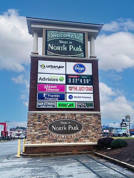 More Photos Of 156 Tom Hill SR Blvd, Macon-Bibb Unknown For Lease