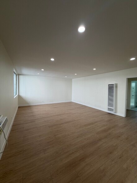 More Photos Of 623 Orange Grove Ave, Glendale Apartments For Sale