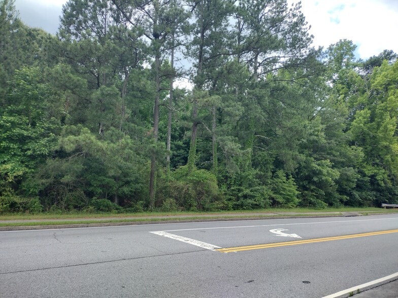 More Photos Of 1972 Pharrs Rd, Snellville Land For Sale