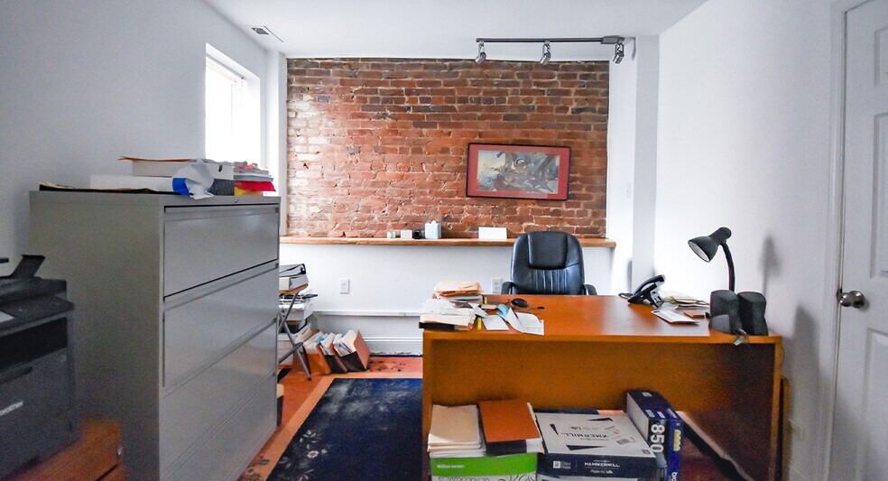 More Photos Of 37 Florida Ave NE, Washington Office For Sale